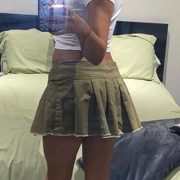 BDG Mini Skirt - Picture 5 of 6